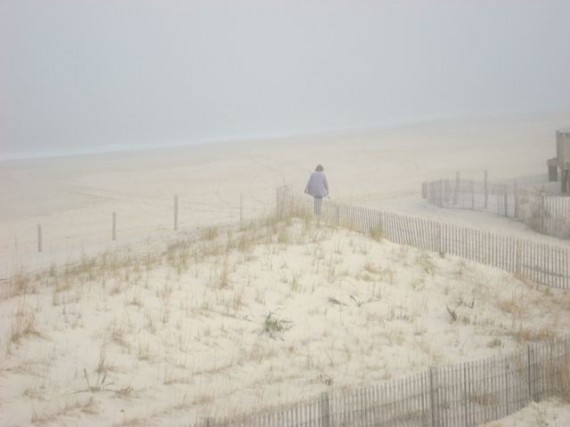 Foggy morning at Delaware beach