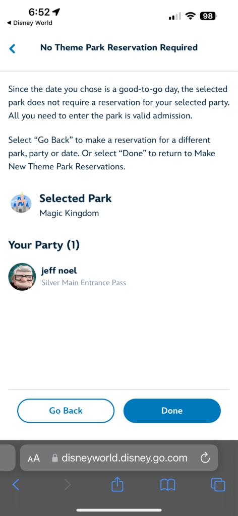 Disney theme park app screenshot 