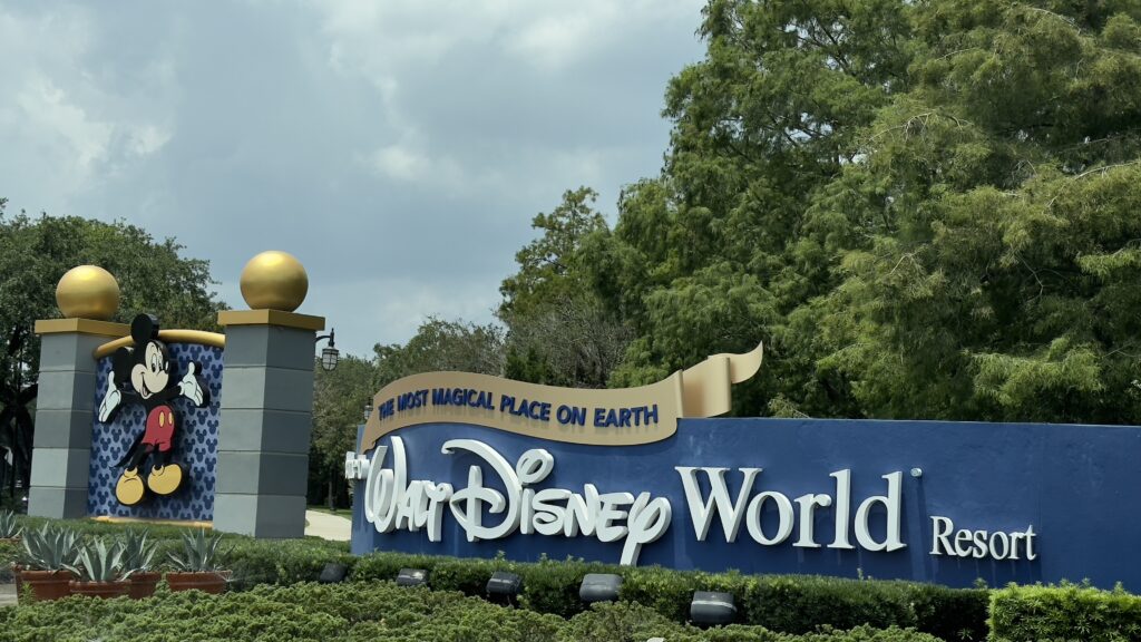 Walt Disney world sign