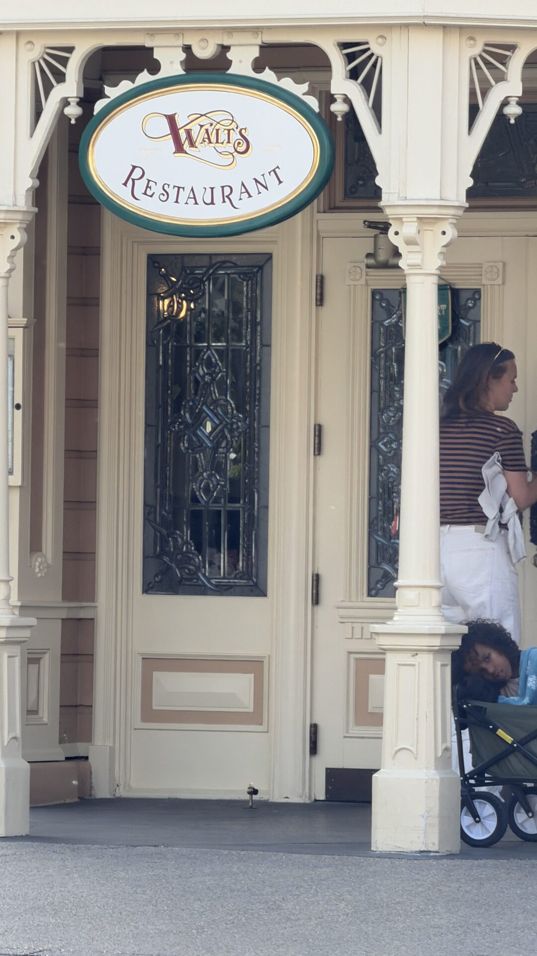 Walt’s restaurant for at Disneyland Paris