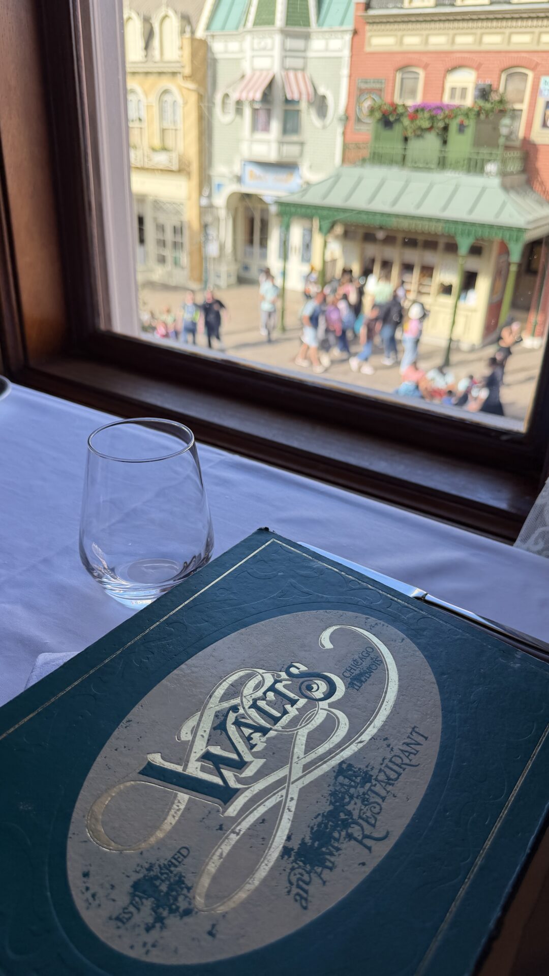 Walt’s restaurants in Disneyland Paris, looking out the window